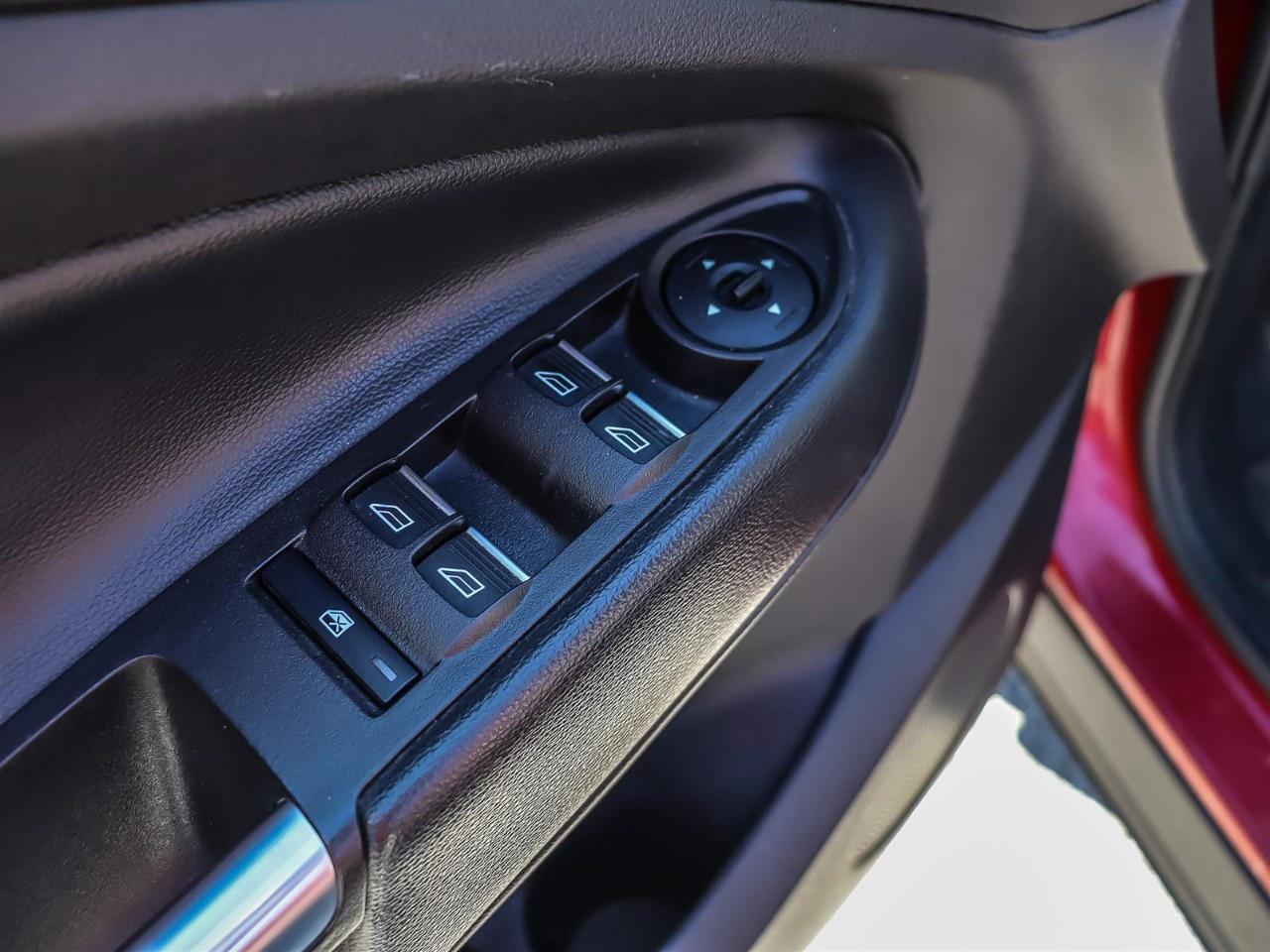 2019 Ford Escape SE 4WD Photo