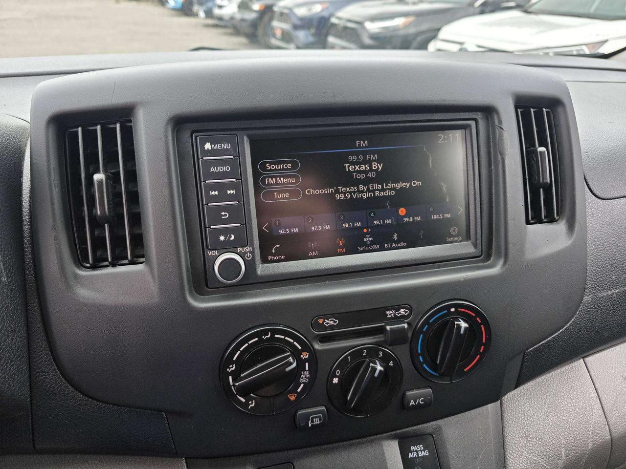 2020 Nissan NV200 SV Back Up Camera Photo5