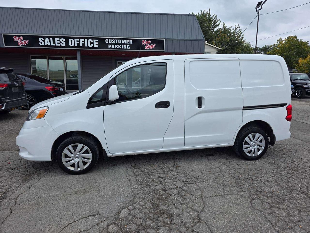 2020 Nissan NV200 SV Back Up Camera Photo0