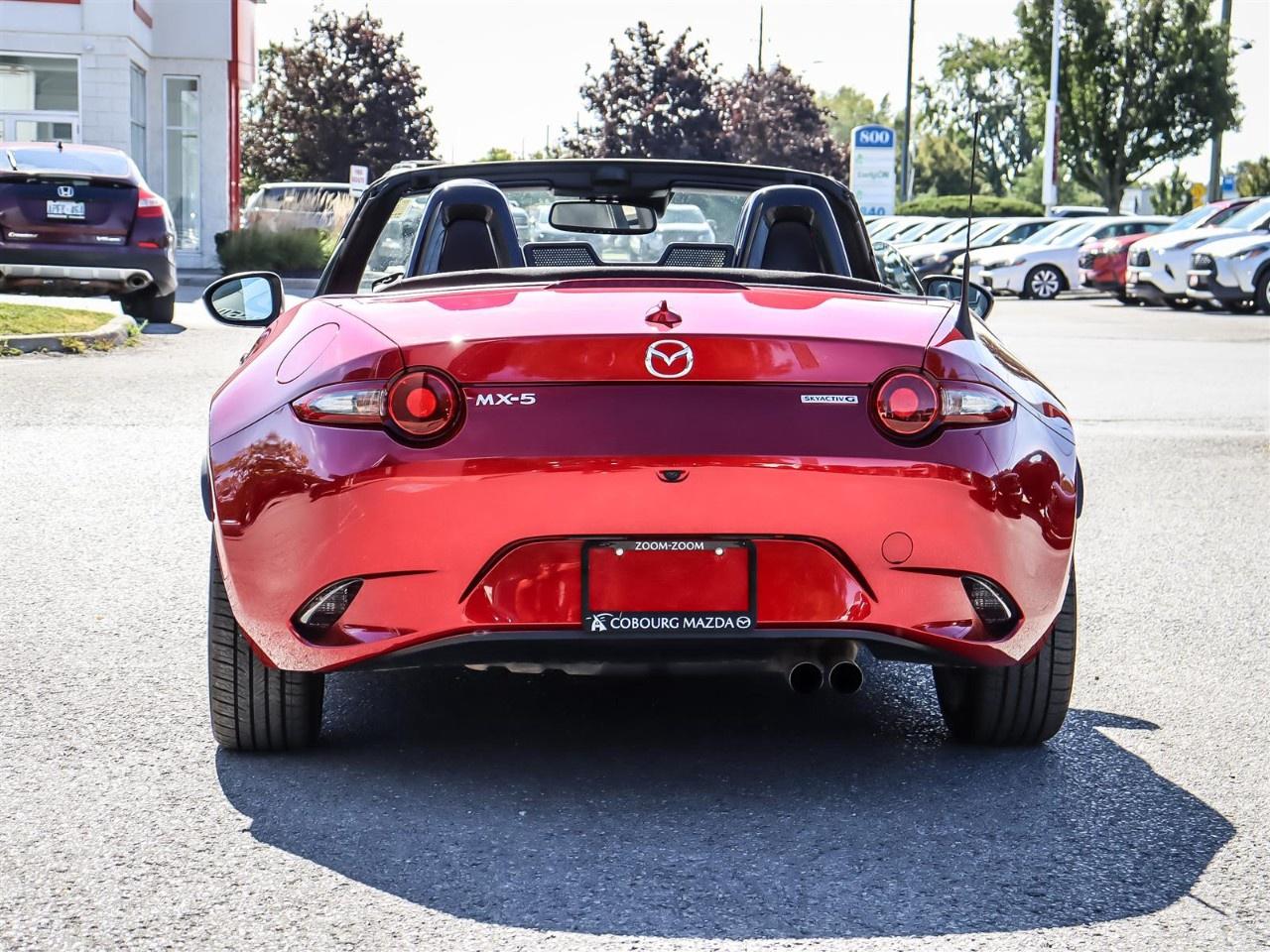 2021 Mazda MX-5  Photo4