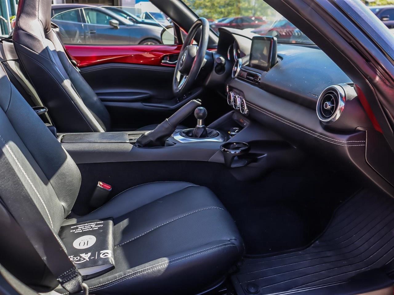 2021 Mazda MX-5  Photo
