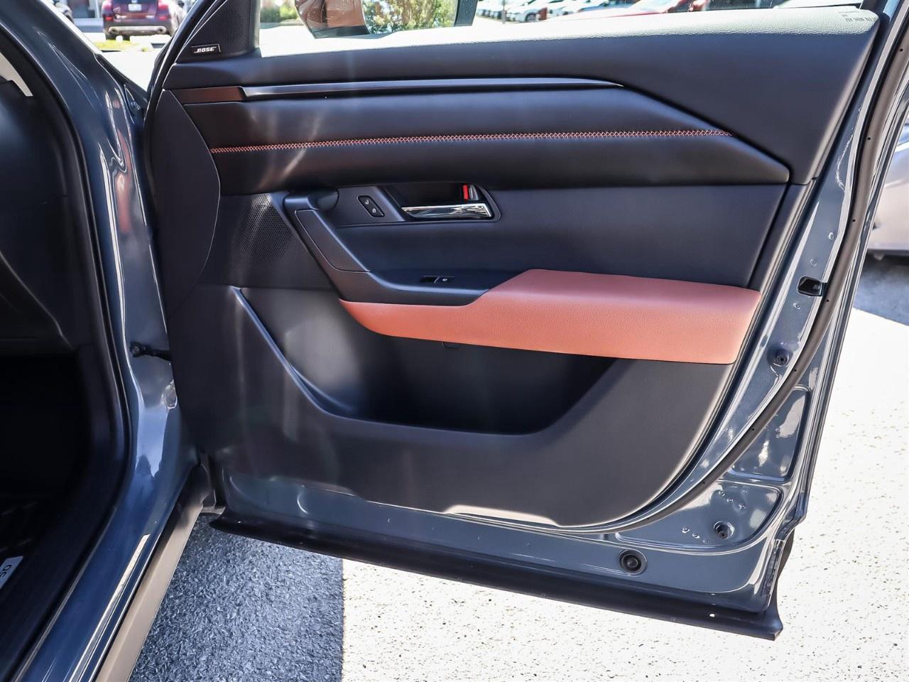 2023 Mazda CX-50  Photo