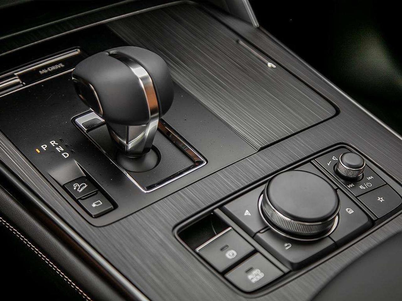 2025 Mazda CX-70 MHEV Signature AWD Photo