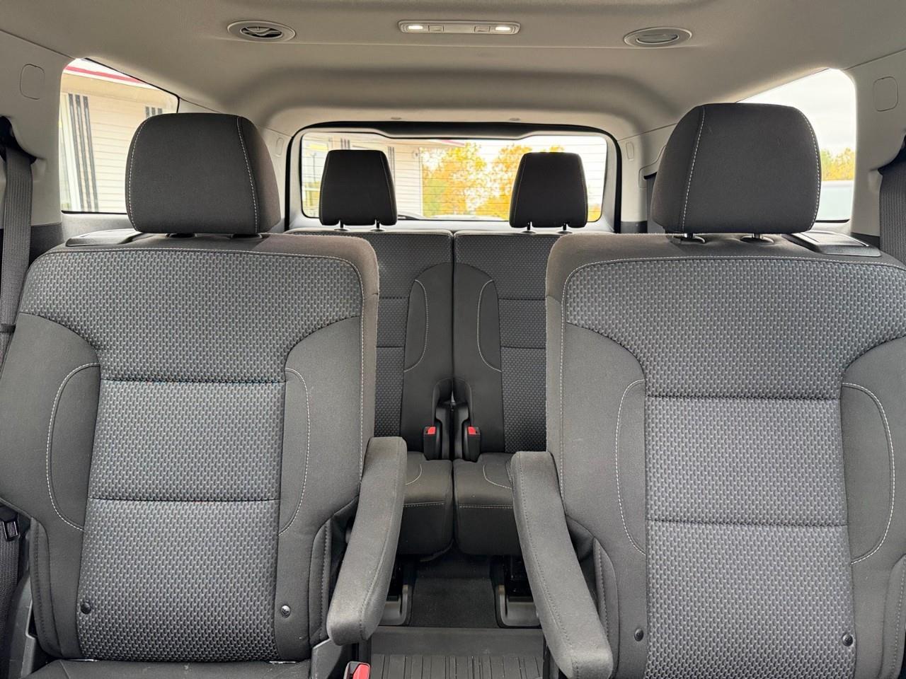 2023 GMC Acadia SLE All-wheel Drive Photo