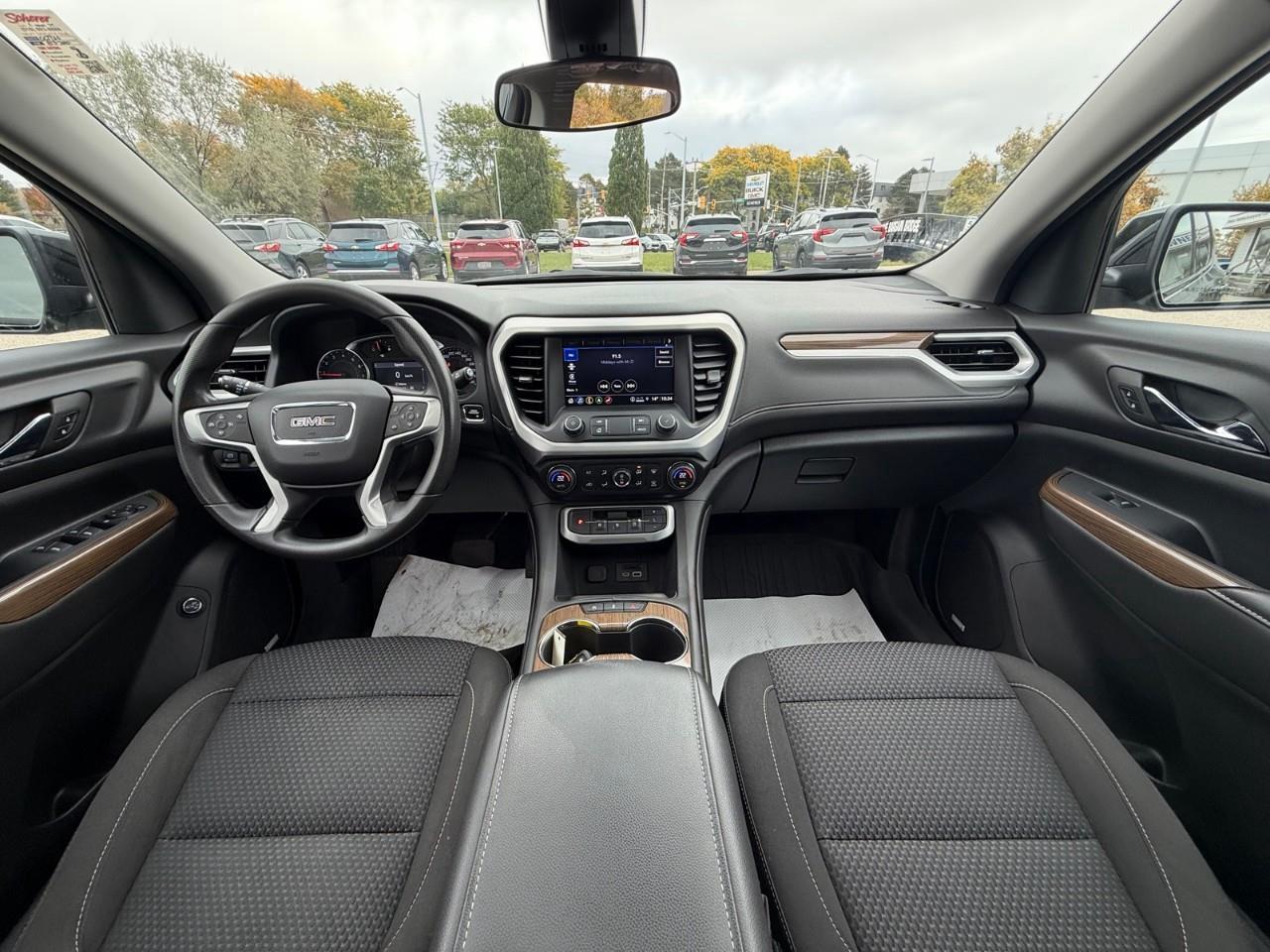 2023 GMC Acadia SLE All-wheel Drive Photo
