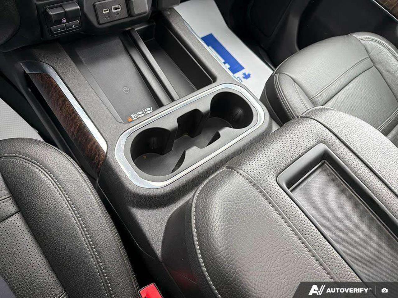 2022 GMC Sierra 1500 Soft Tonneau Cover   Sunroof   Heated & Vented Seats   Trailer Brake Controller Photo