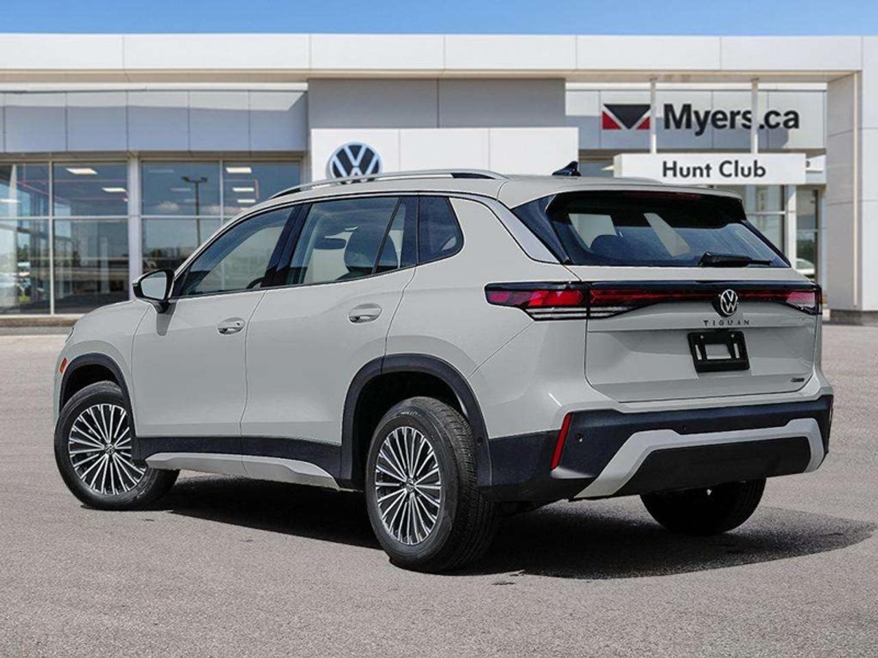 2027 Volkswagen Tiguan COMFORTLINE Photo3