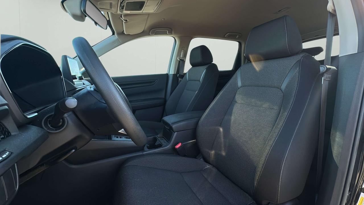 2025 Honda CR-V LX Photo
