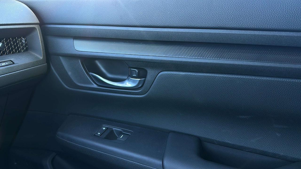 2025 Honda CR-V LX Photo
