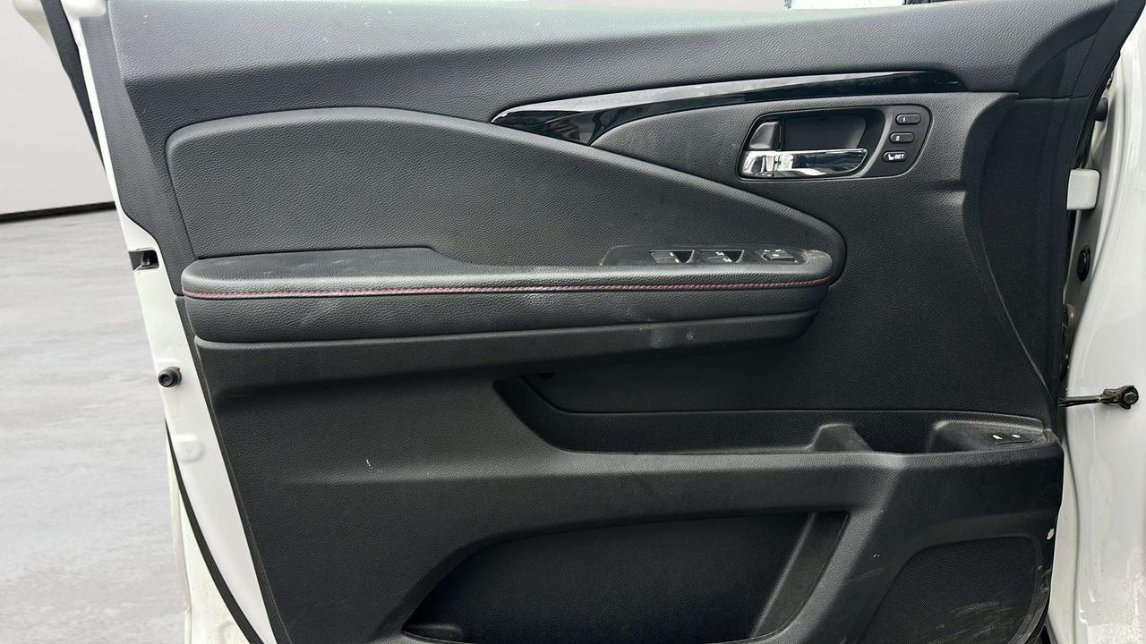 2022 Honda Pilot Black Edition Photo