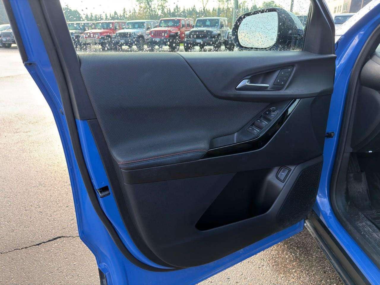 2025 Chevrolet Equinox ACCIDENT FREE   PANO SUNROOF   LEATHER Photo