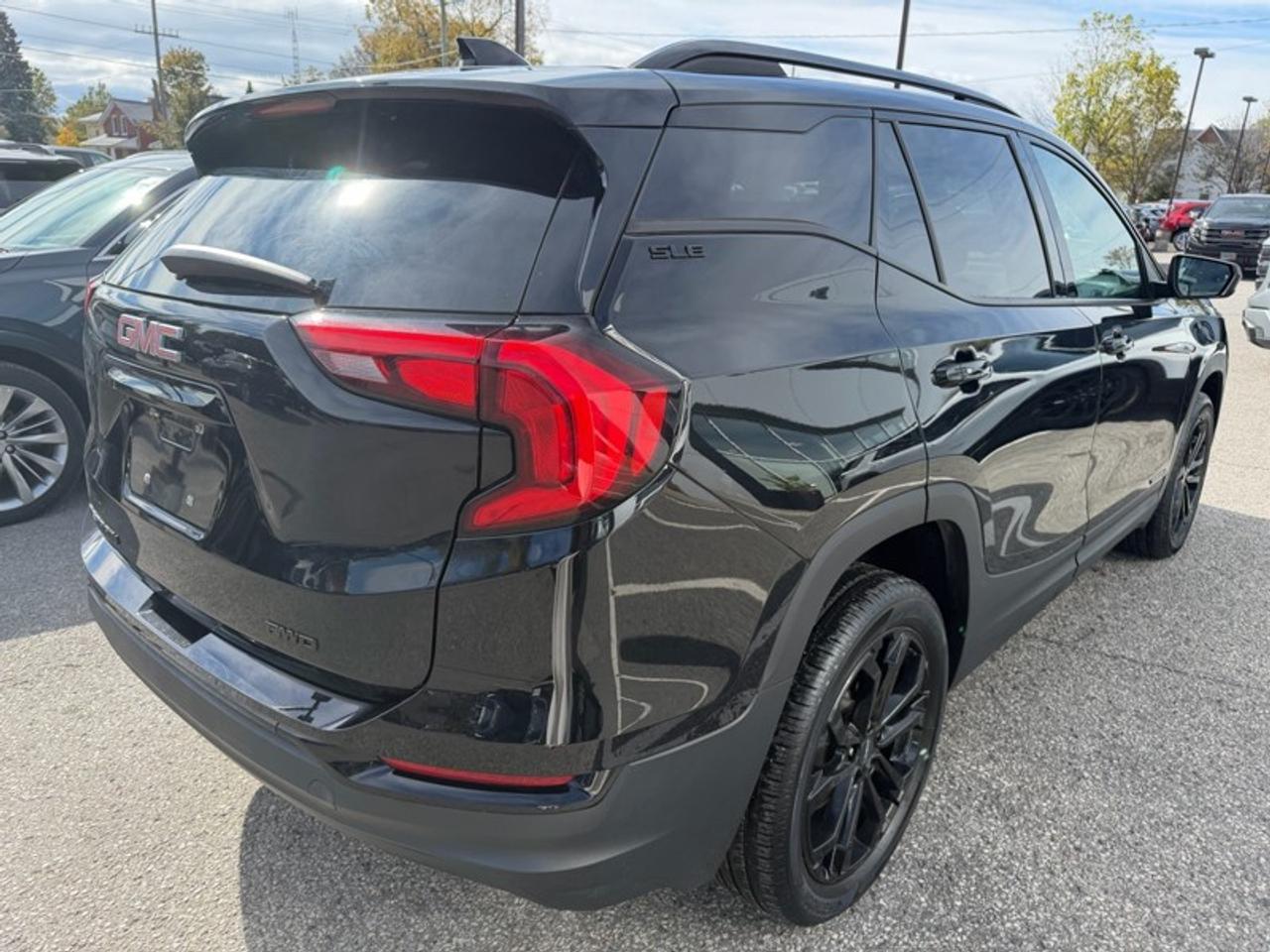 2021 GMC Terrain AWD SLE Photo