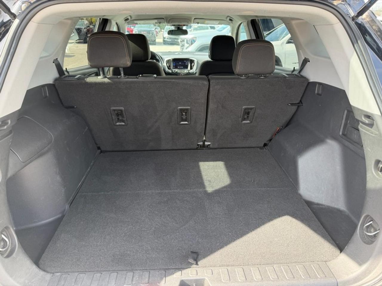 2021 GMC Terrain AWD SLE Photo