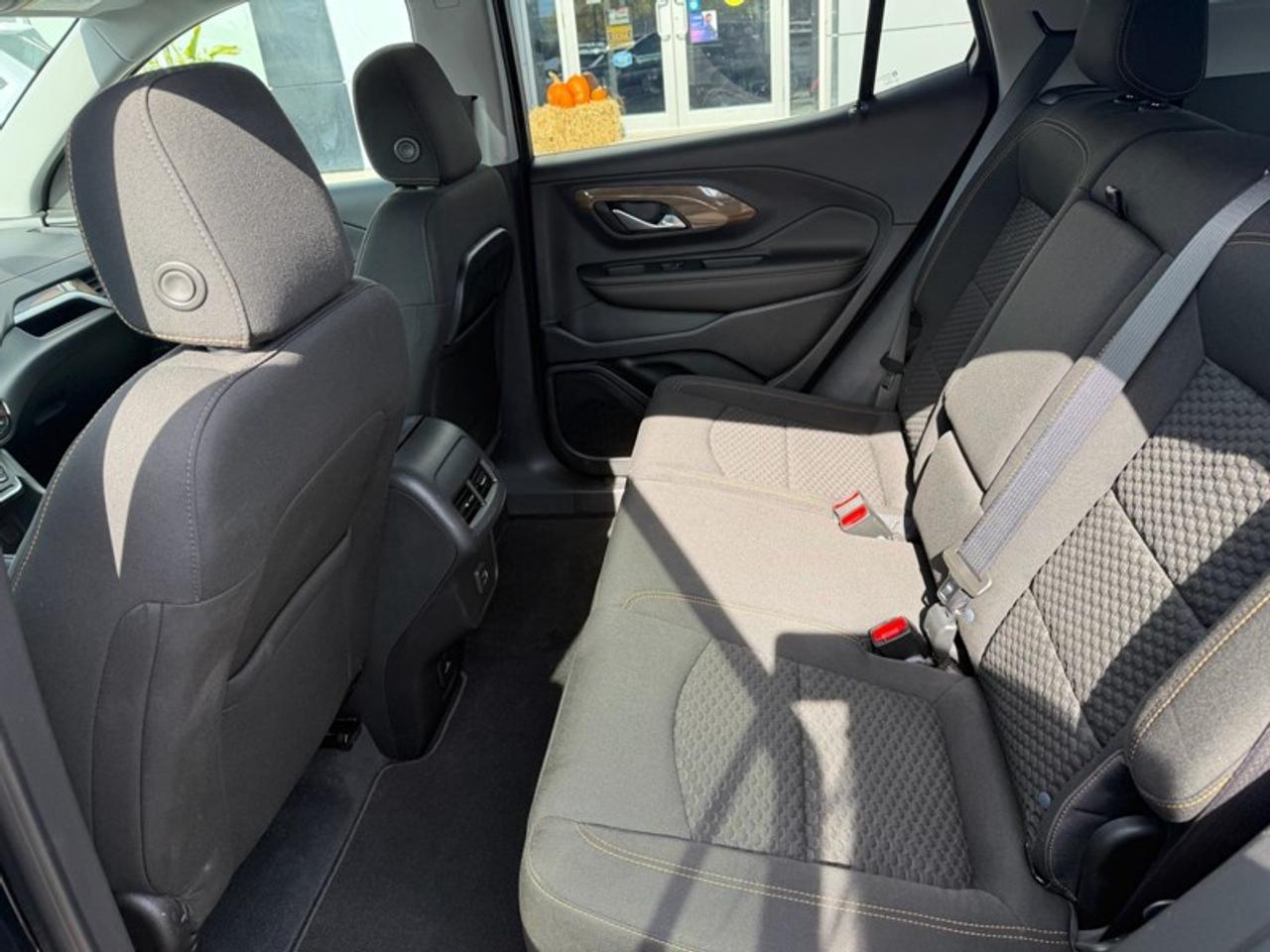 2021 GMC Terrain AWD SLE Photo