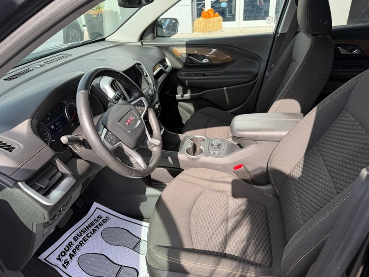 2021 GMC Terrain AWD SLE Photo