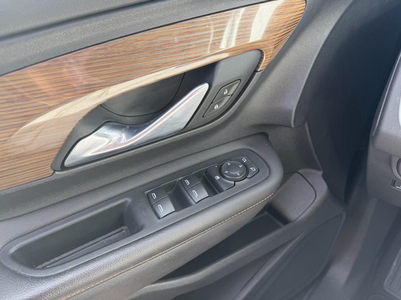 2021 GMC Terrain AWD SLE Photo