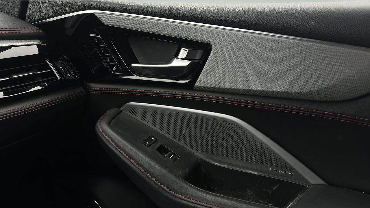 2025 Acura MDX Elite Photo