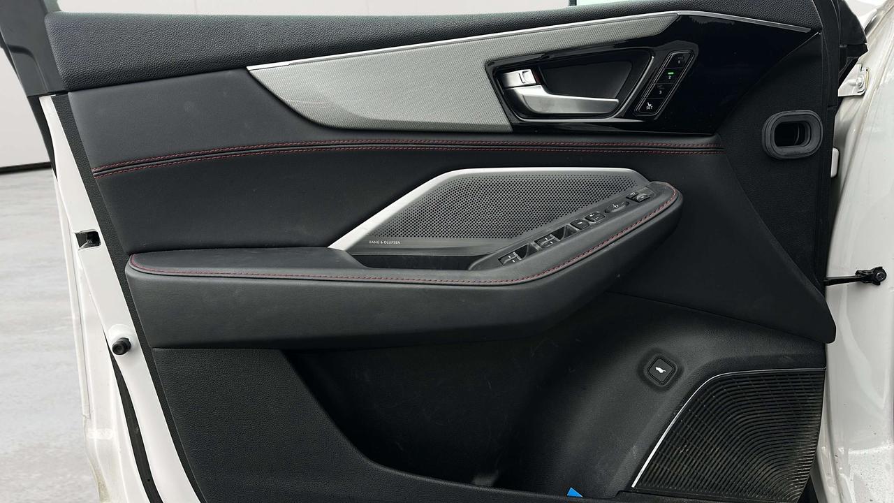 2025 Acura MDX Elite Photo