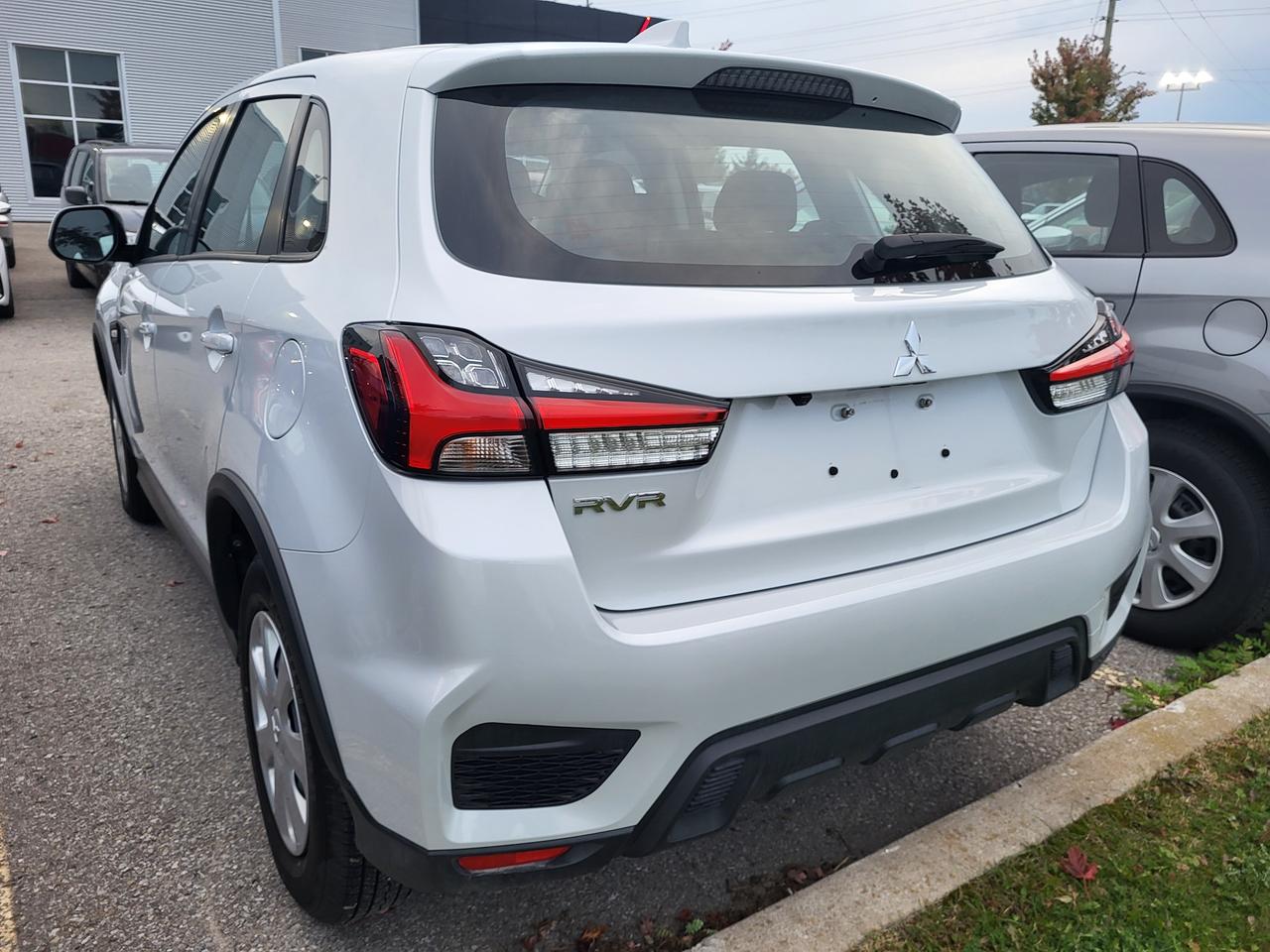 2026 Mitsubishi RVR ES FWD Photo