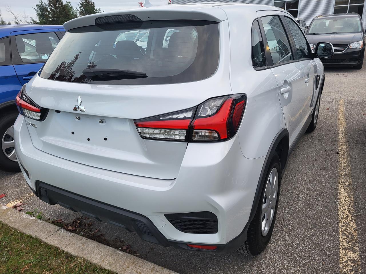 2026 Mitsubishi RVR ES FWD Photo