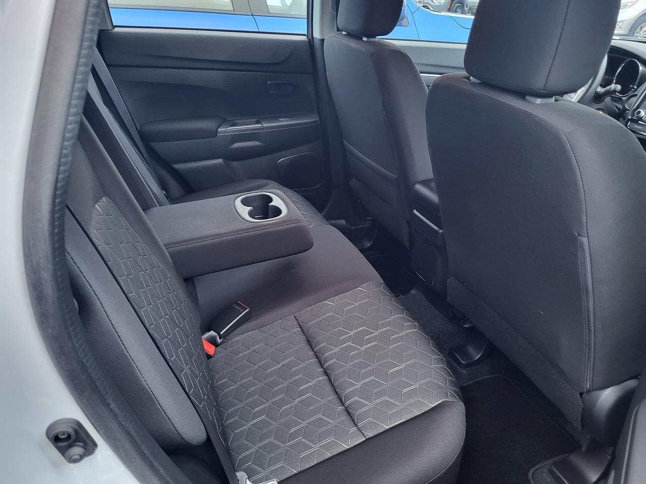 2026 Mitsubishi RVR ES FWD Photo