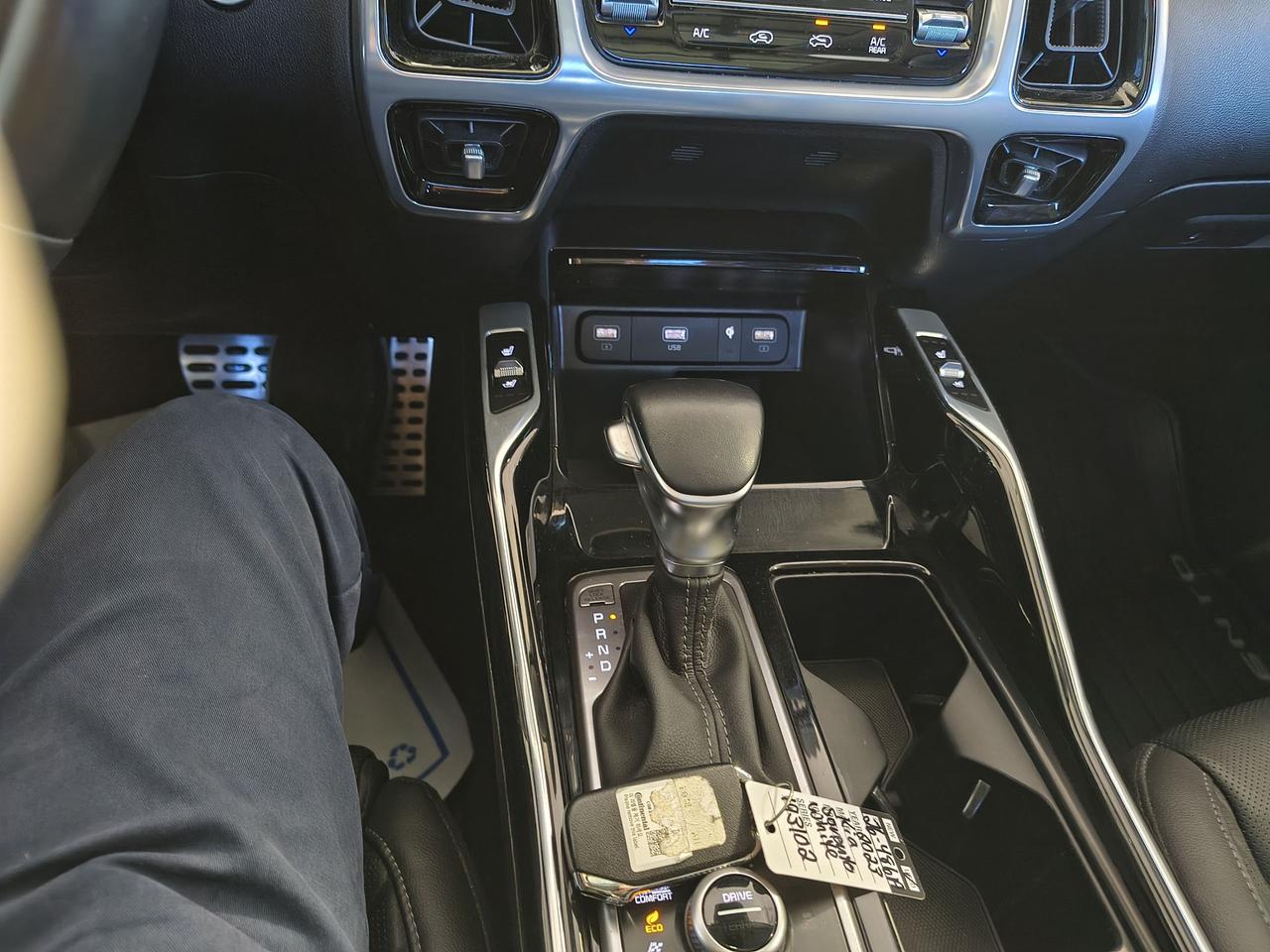 2023 Kia Sorento SX Photo0