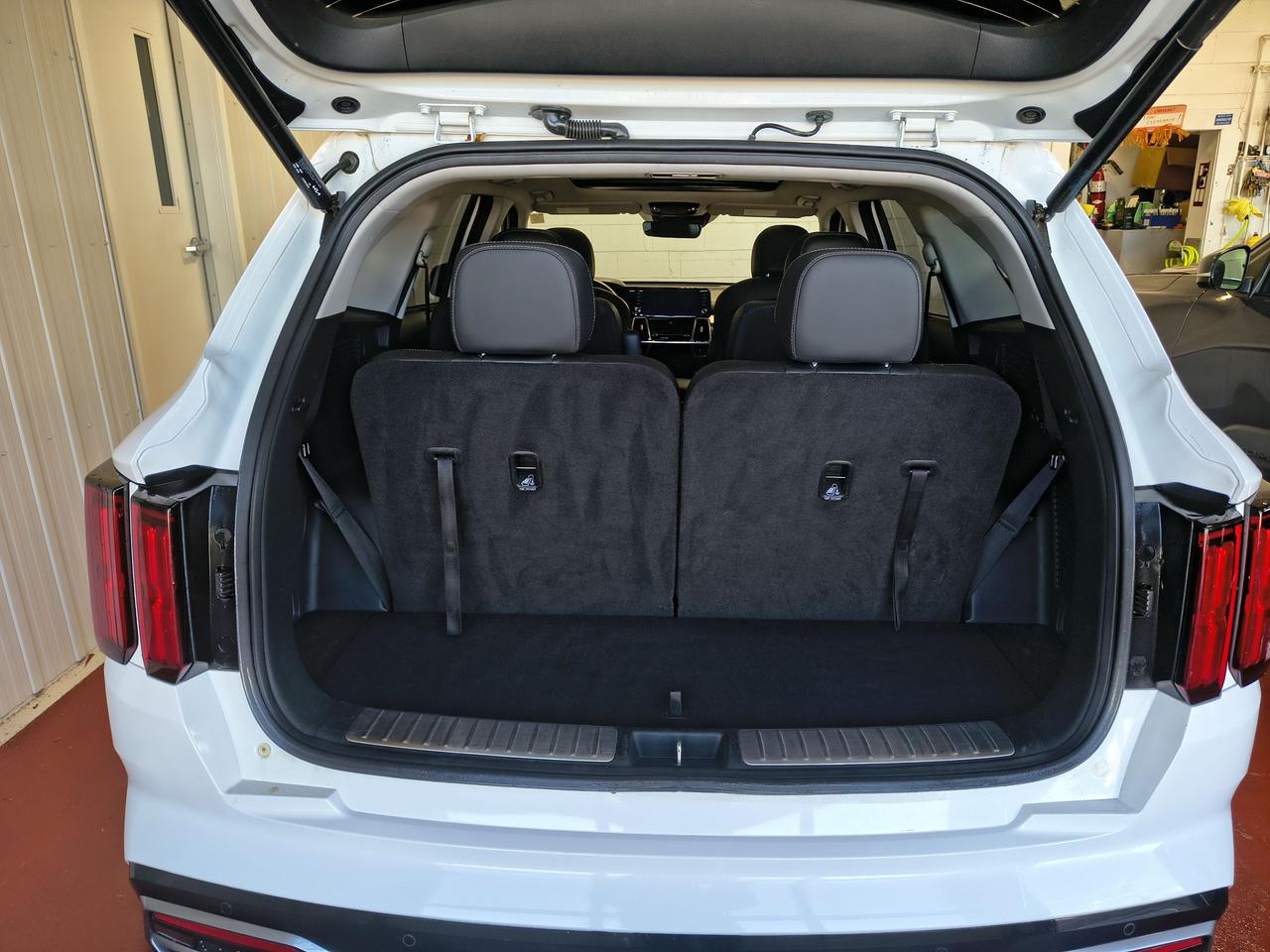 2023 Kia Sorento SX Photo