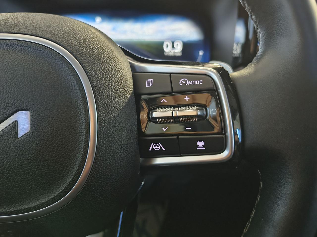 2023 Kia Sorento SX Photo0