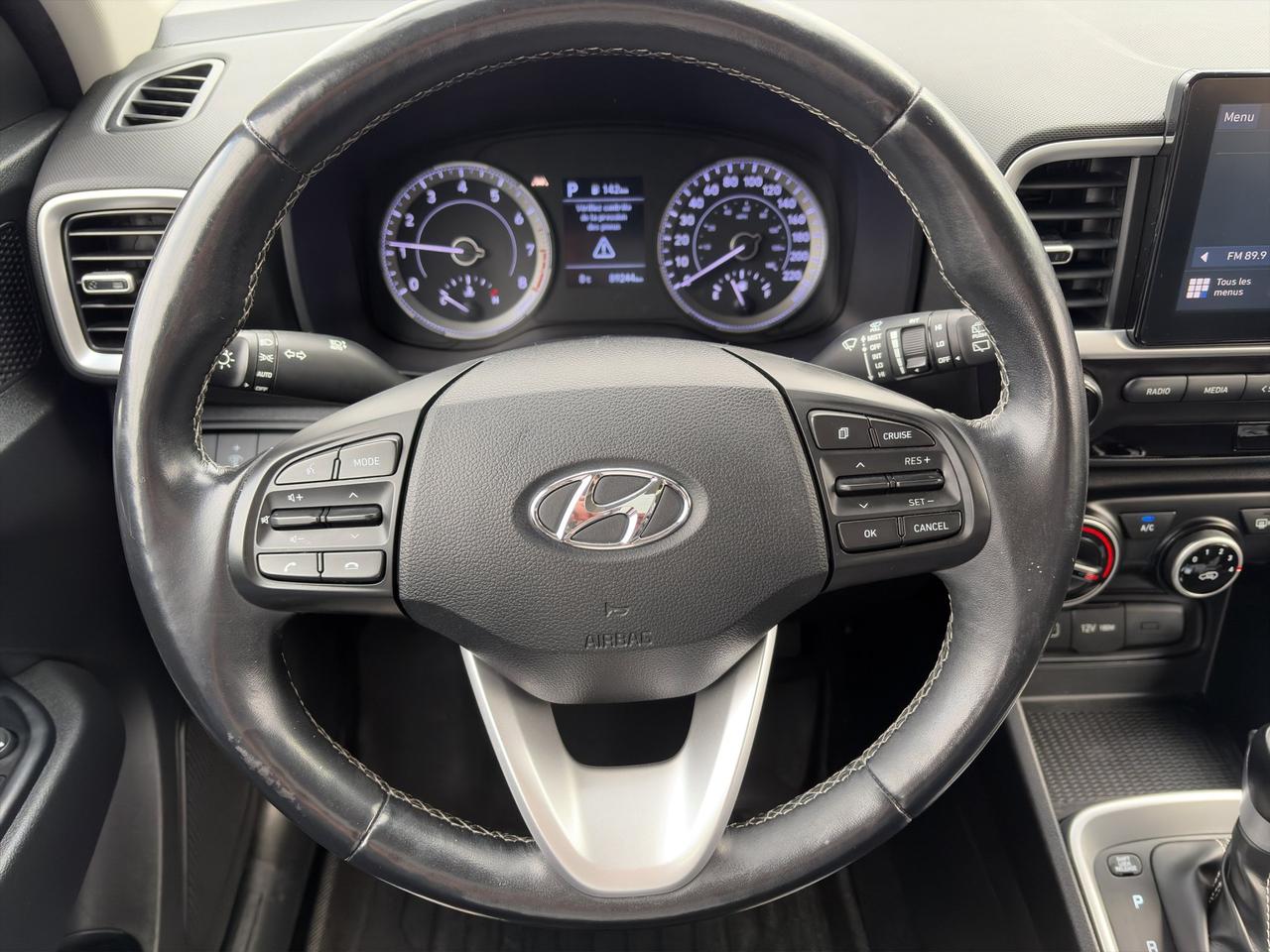 2022 Hyundai Venue Preferred | Blind Spot Monitor | Heated Seats | Cross Traffic Alert | Lane Departure Warning Photo