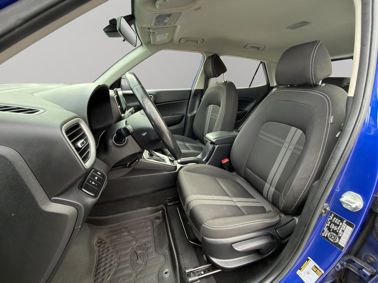 2022 Hyundai Venue Preferred | Blind Spot Monitor | Heated Seats | Cross Traffic Alert | Lane Departure Warning Photo