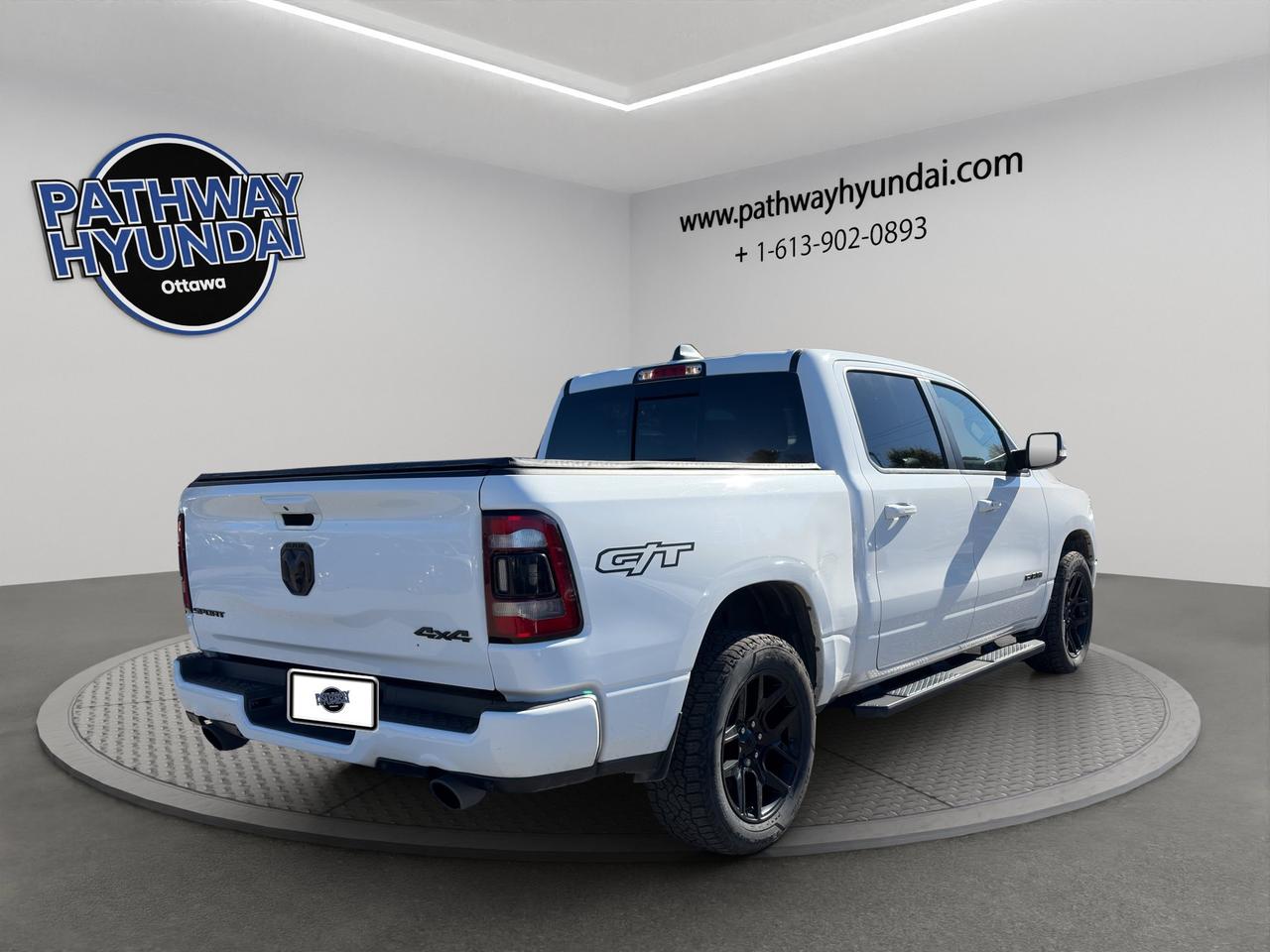 2022 RAM 1500 Sport | 5.7L V8 |11,000lbs Towing Capacity l A Wheel Drive | Anti-Lock Breaks | Dual Transmission | Photo3