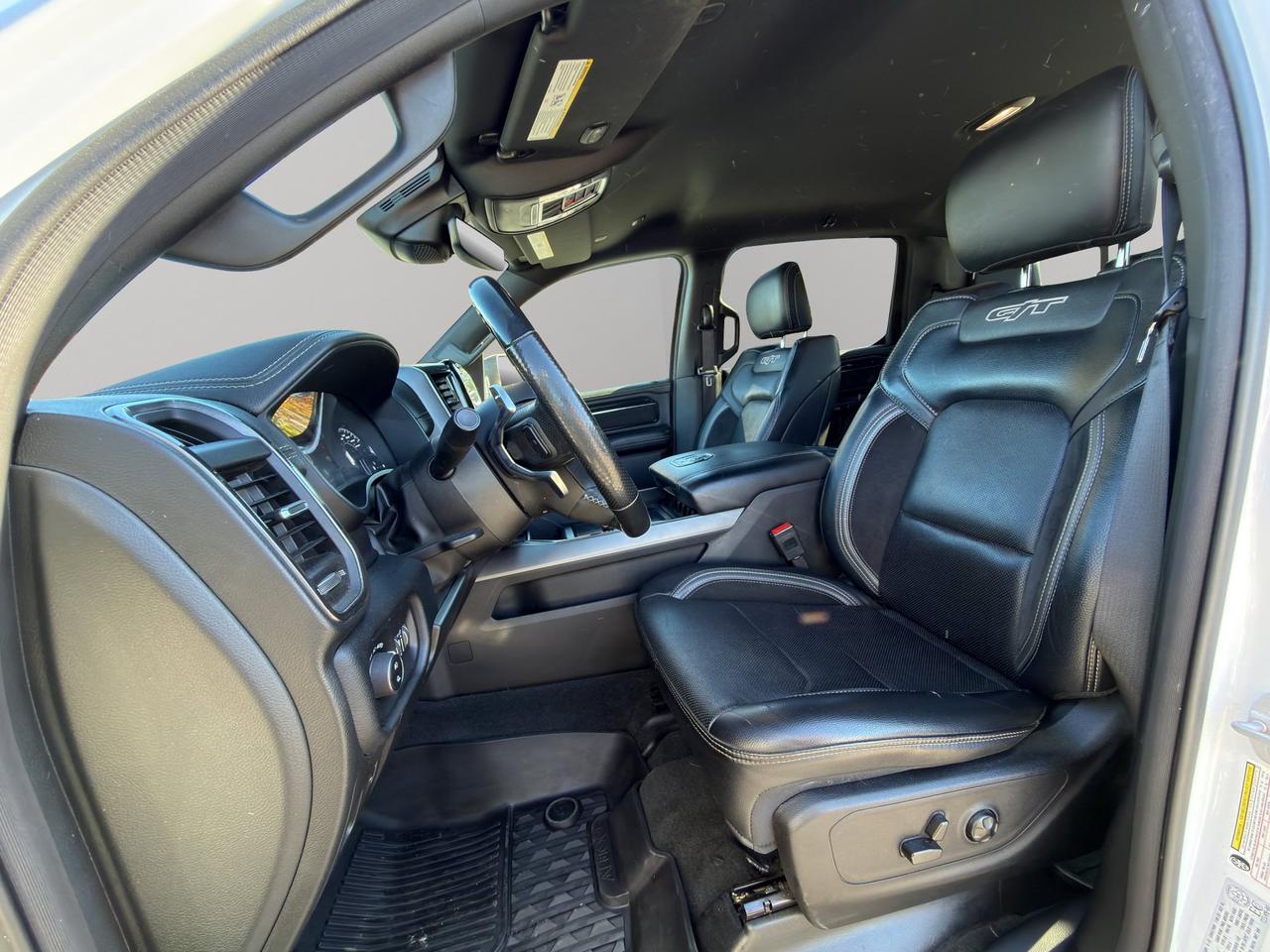 2022 RAM 1500 Sport | 5.7L V8 |11,000lbs Towing Capacity l A Wheel Drive | Anti-Lock Breaks | Dual Transmission | Photo