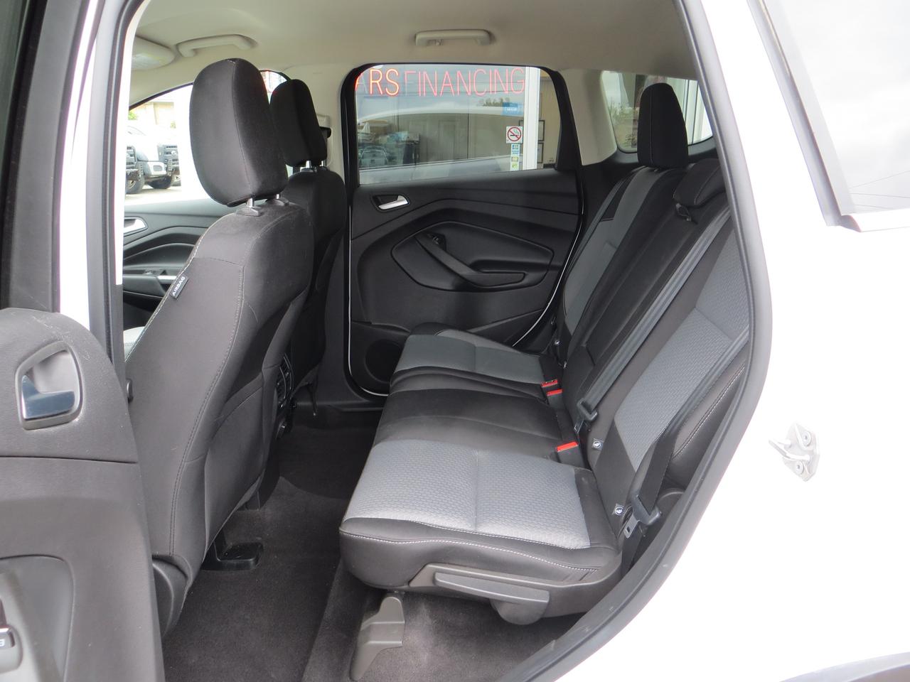 2019 Ford Escape CERTIFIED, 4X4, REAR CAMERA, HEATED PWR SEATS Photo