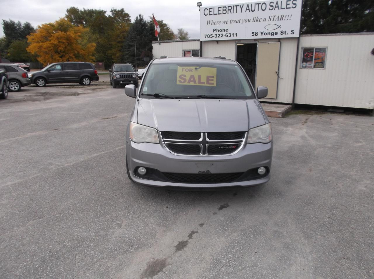 2013 Dodge Grand Caravan Crew Photo1