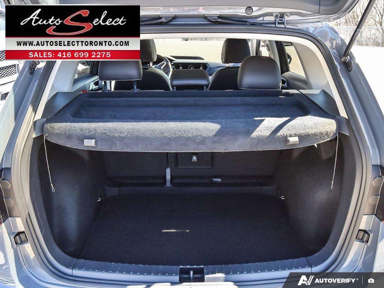 2024 Volkswagen Taos Comfortline Apple Carplay - Panoramic Sunroof - Clean Carfax Photo
