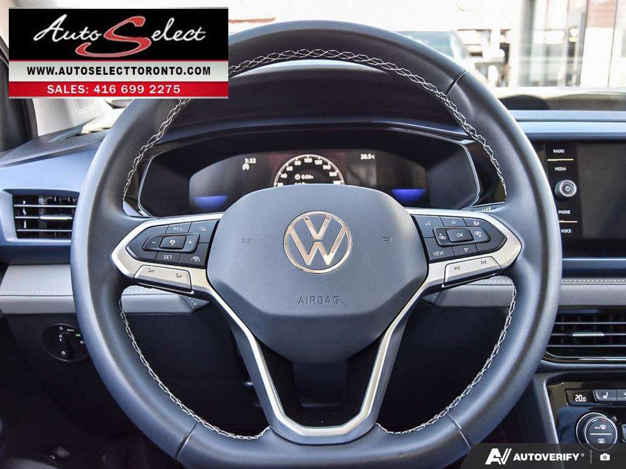 2024 Volkswagen Taos Comfortline Apple Carplay - Panoramic Sunroof - Clean Carfax Photo