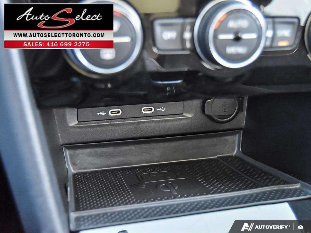 2024 Volkswagen Taos Comfortline Apple Carplay - Panoramic Sunroof - Clean Carfax Photo