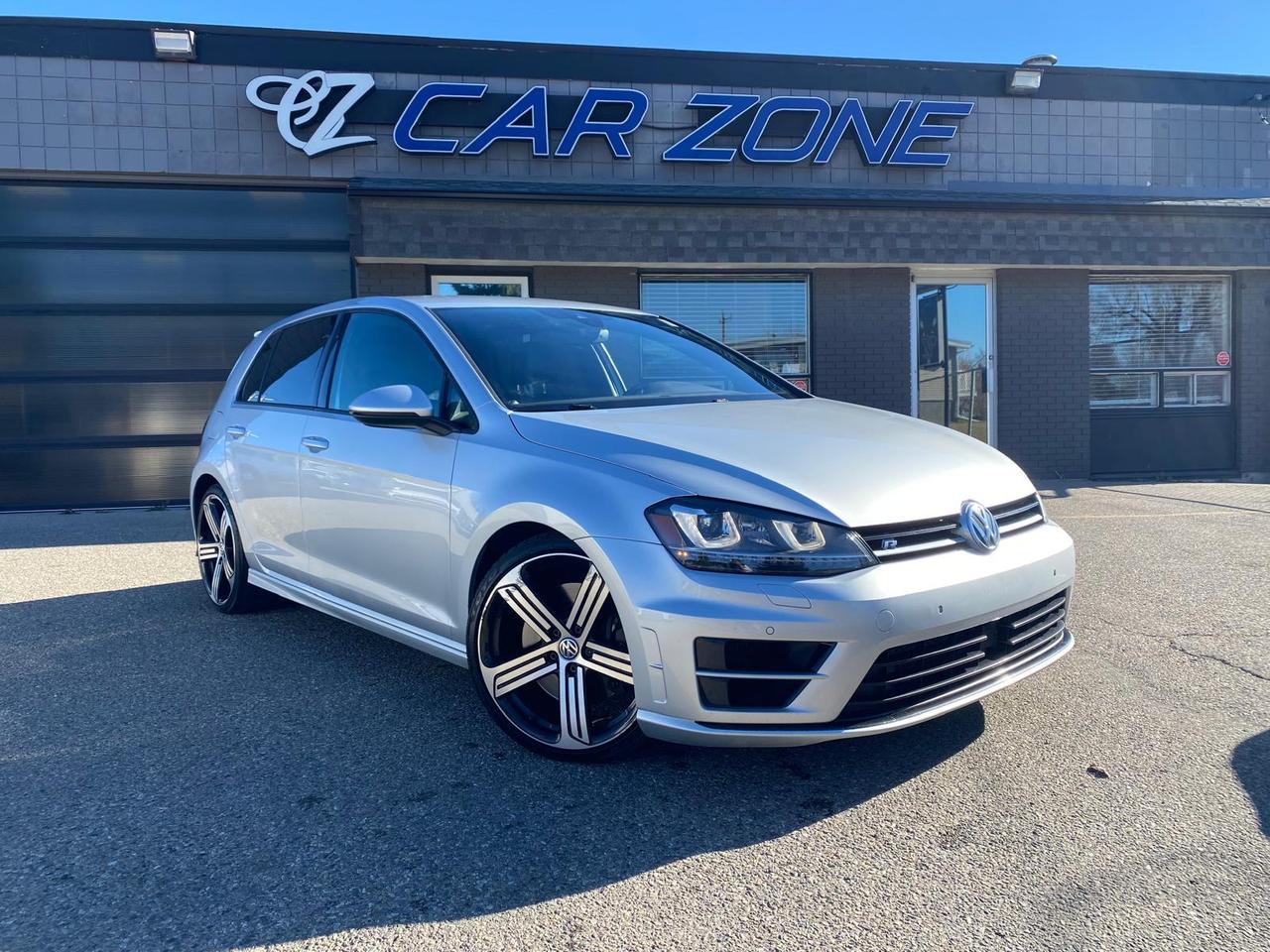  2017 Volkswagen Golf R 4-Door AWD with DCC and Navigation   
