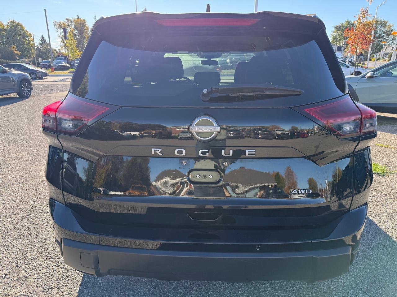 2024 Nissan Rogue AutoStart! Heated Steering! Photo3