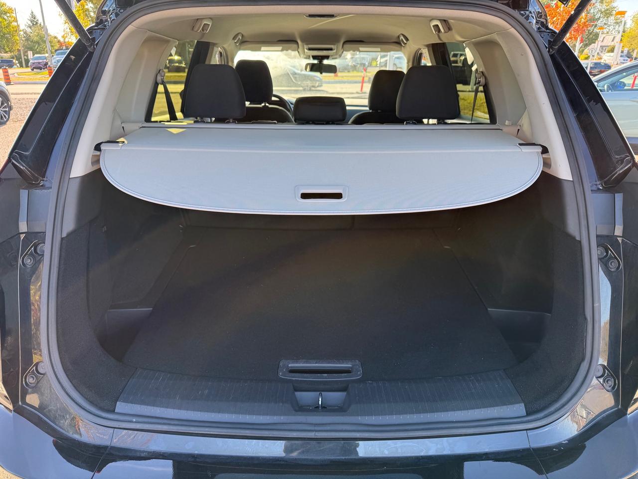 2024 Nissan Rogue AutoStart! Heated Steering! Photo