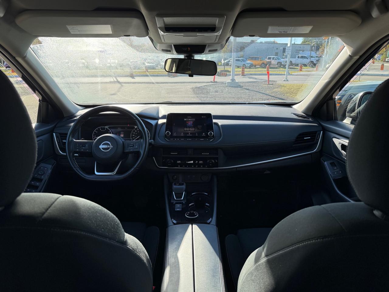 2024 Nissan Rogue AutoStart! Heated Steering! Photo
