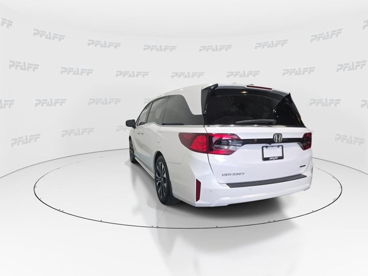 2025 Honda Odyssey Touring Photo