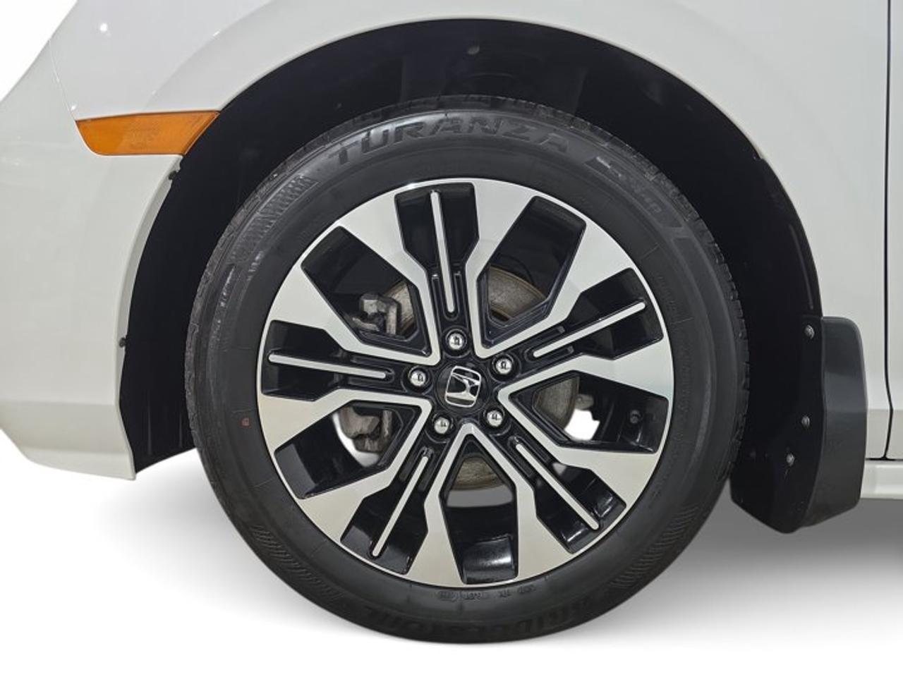 2025 Honda Odyssey Touring Photo