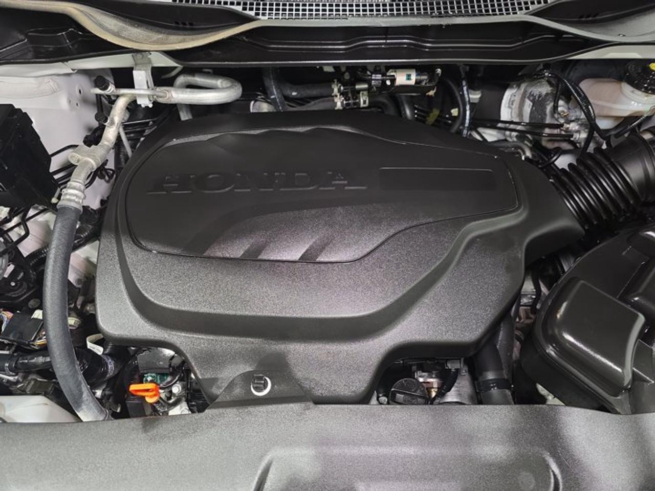2025 Honda Odyssey Touring Photo