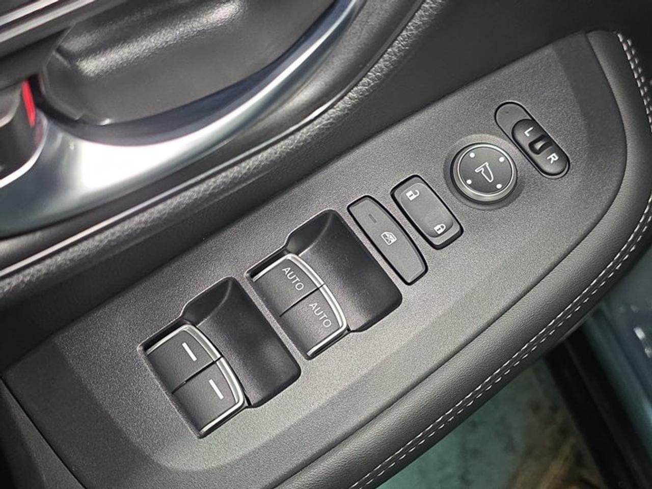 2024 Honda HR-V EX Photo