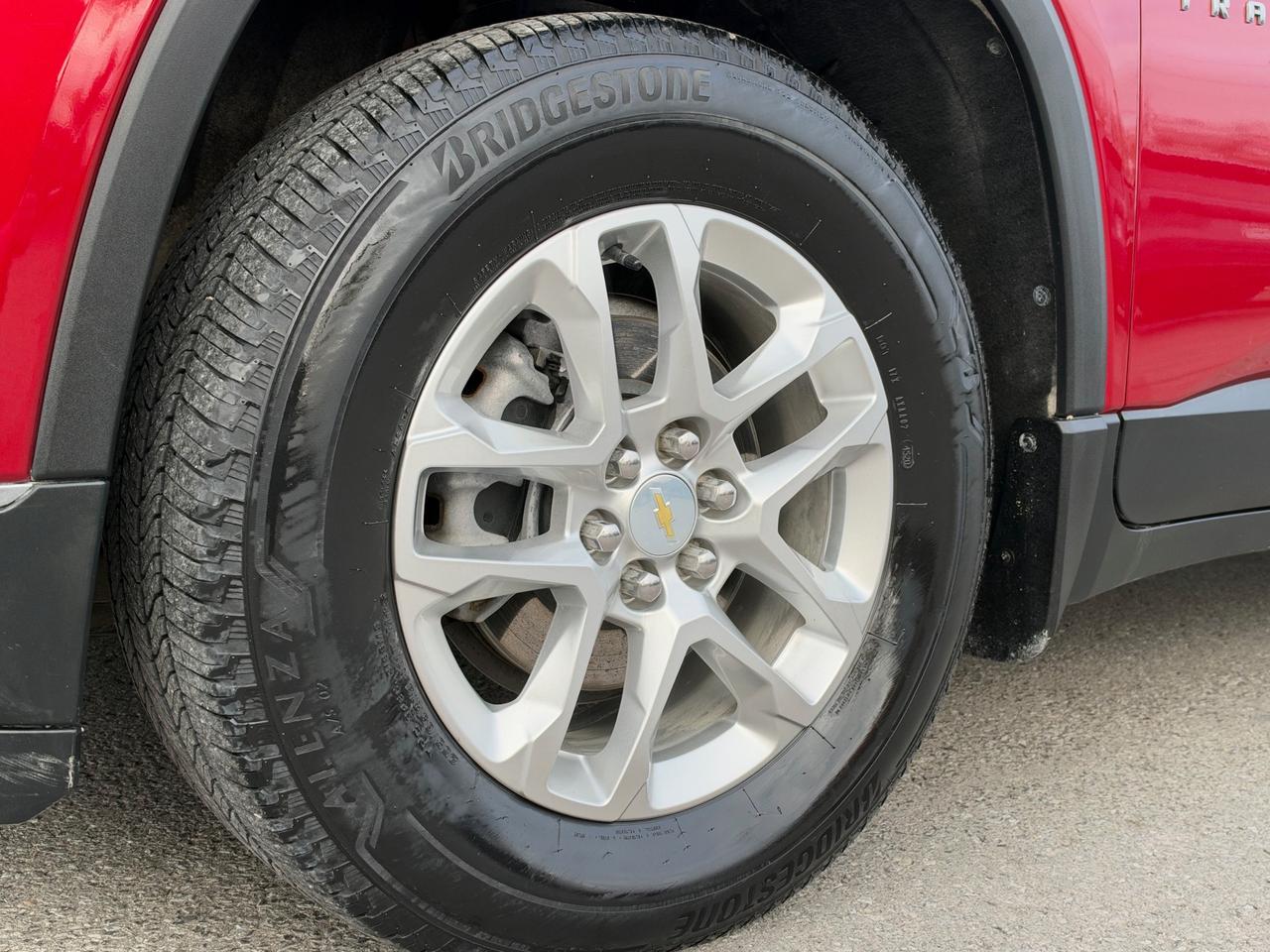 2021 Chevrolet Traverse LT Cloth LT-ONLY 58,546 KMS! Photo1