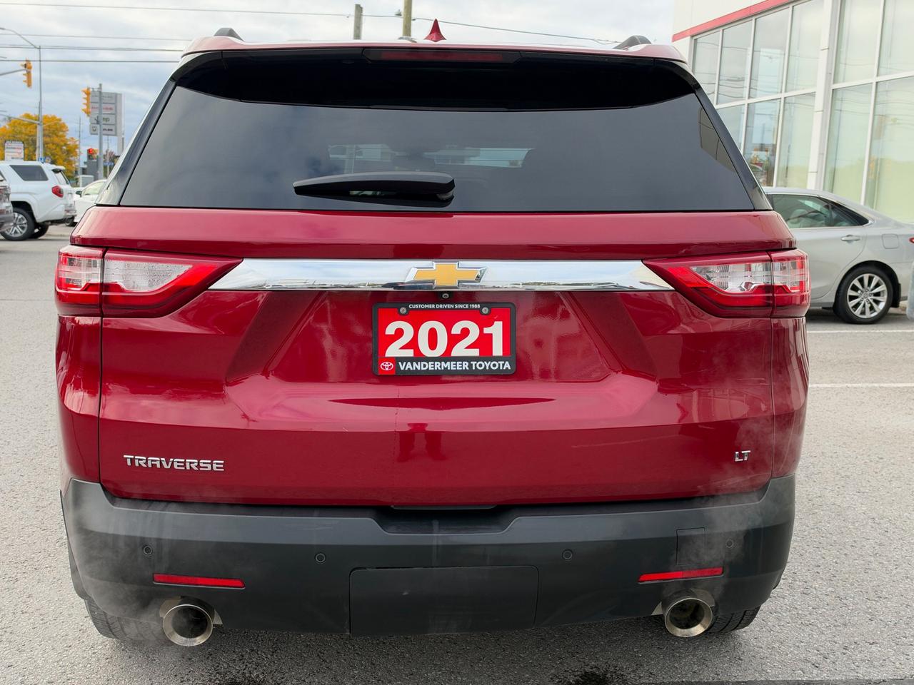 2021 Chevrolet Traverse LT Cloth LT-ONLY 58,546 KMS! Photo