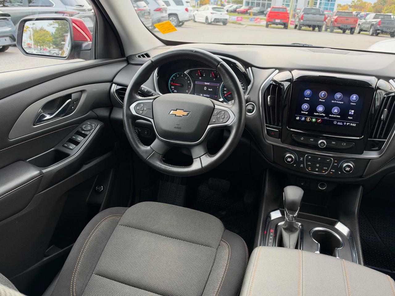 2021 Chevrolet Traverse LT Cloth LT-ONLY 58,546 KMS! Photo