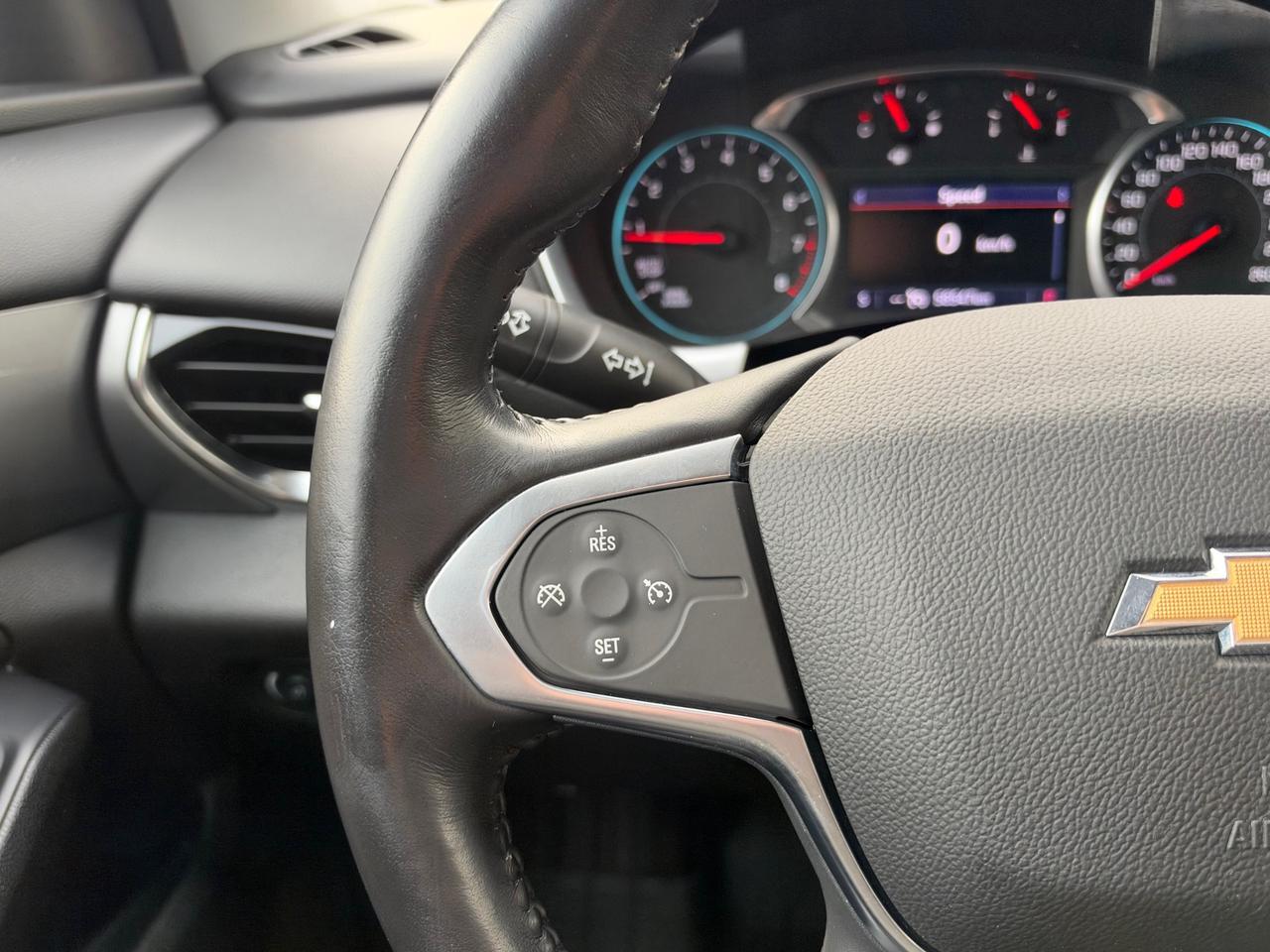 2021 Chevrolet Traverse LT Cloth LT-ONLY 58,546 KMS! Photo