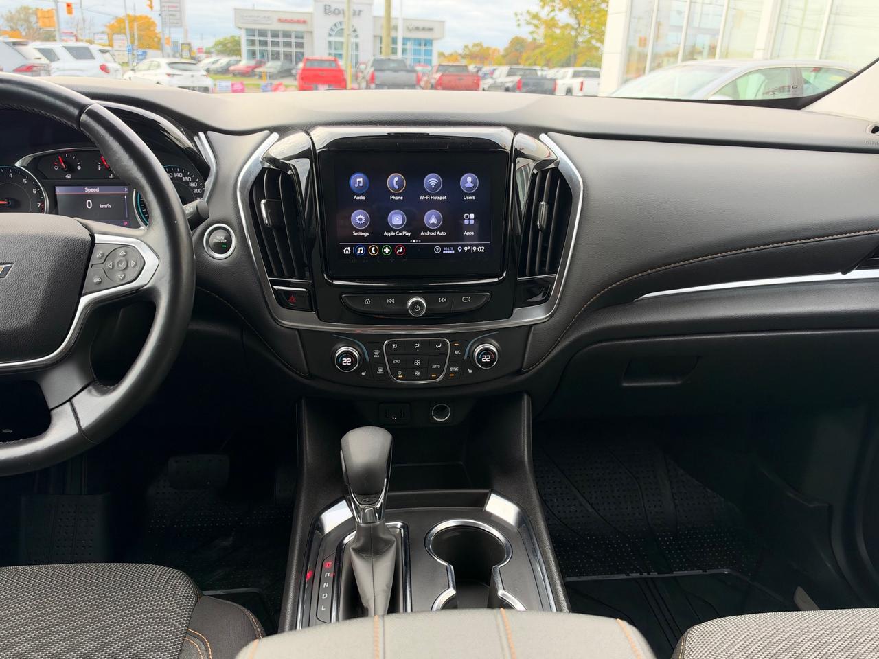2021 Chevrolet Traverse LT Cloth LT-ONLY 58,546 KMS! Photo